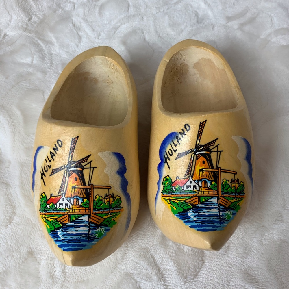 AUTHENTIC WOODEN SHOES from Holland